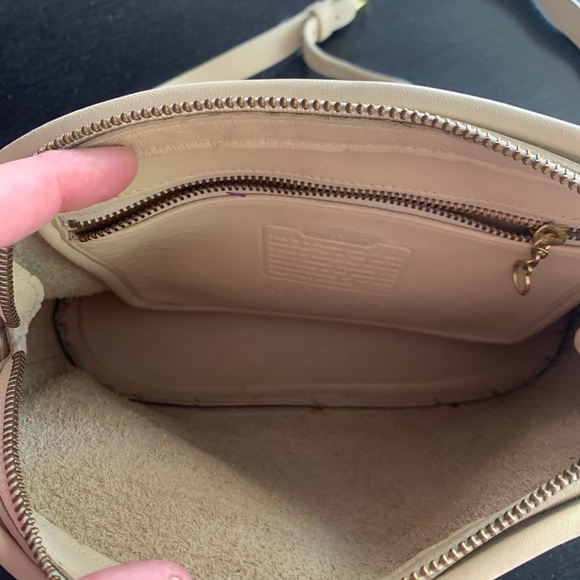 Coach Adjustable strap small shoulder bag - Picture 5 of 10